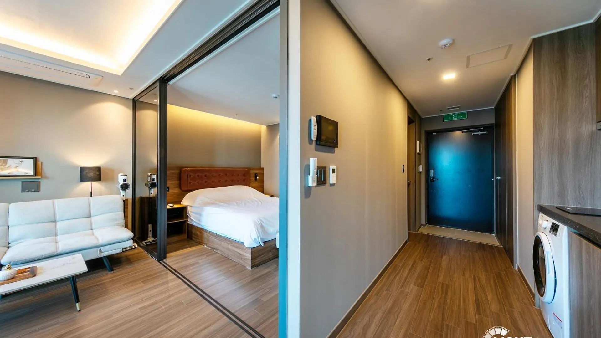 Elbon The Stay X Bona Travel Busan 4*,  South Korea