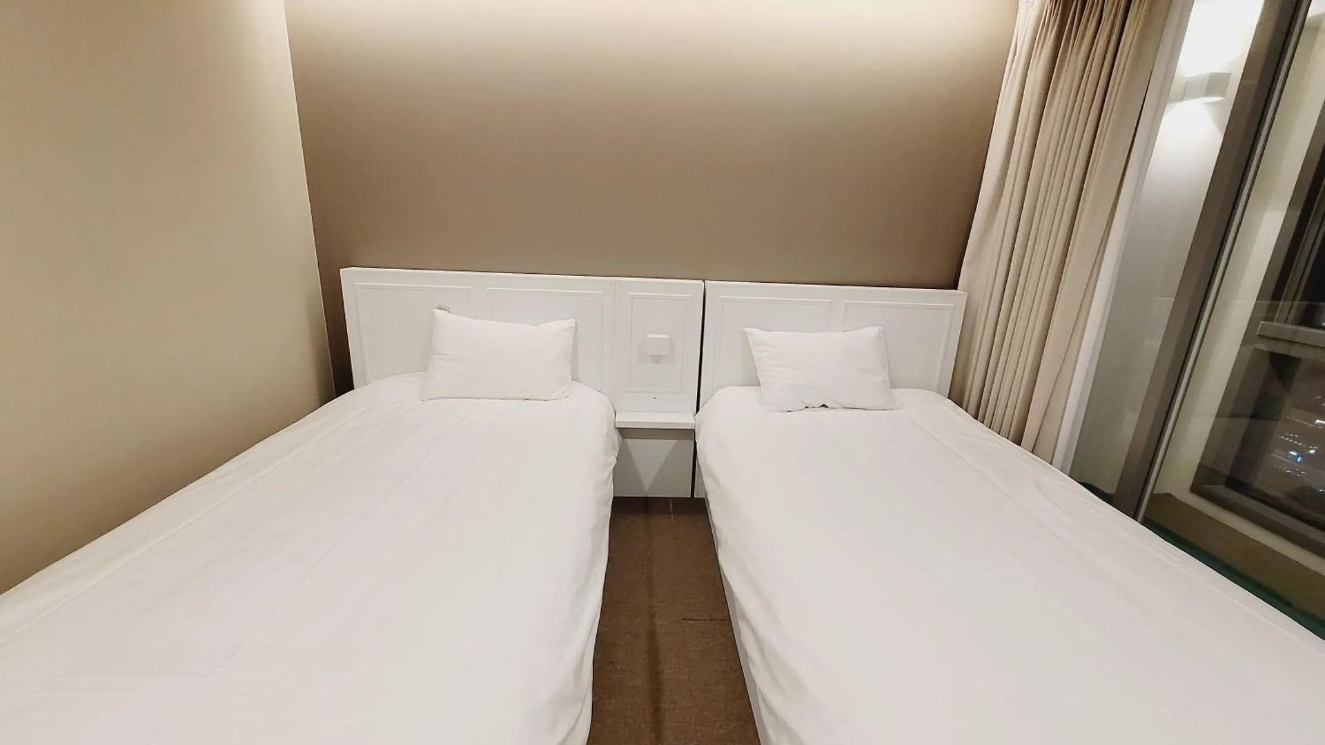 Elbon The Stay X Bona Travel Busan Hotel