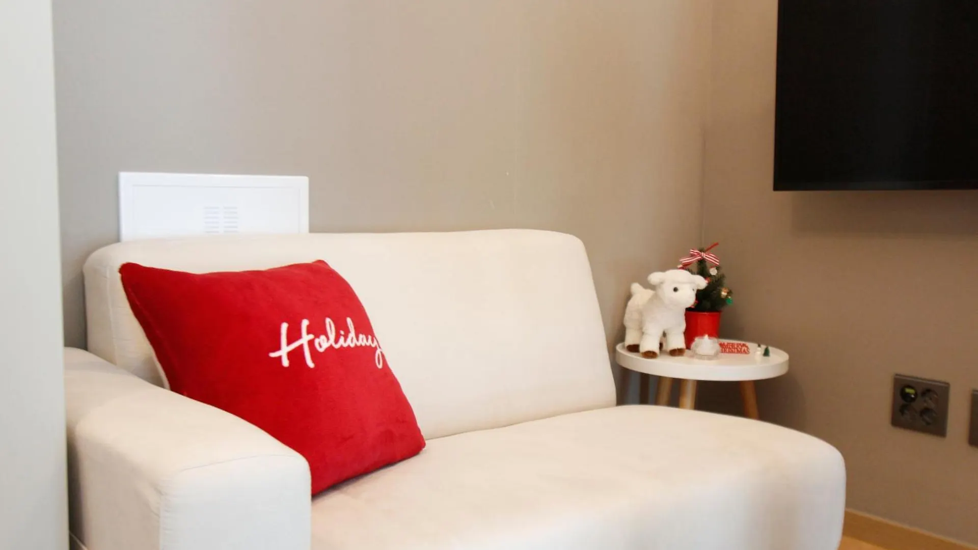 Elbon The Stay X Bona Travel Busan