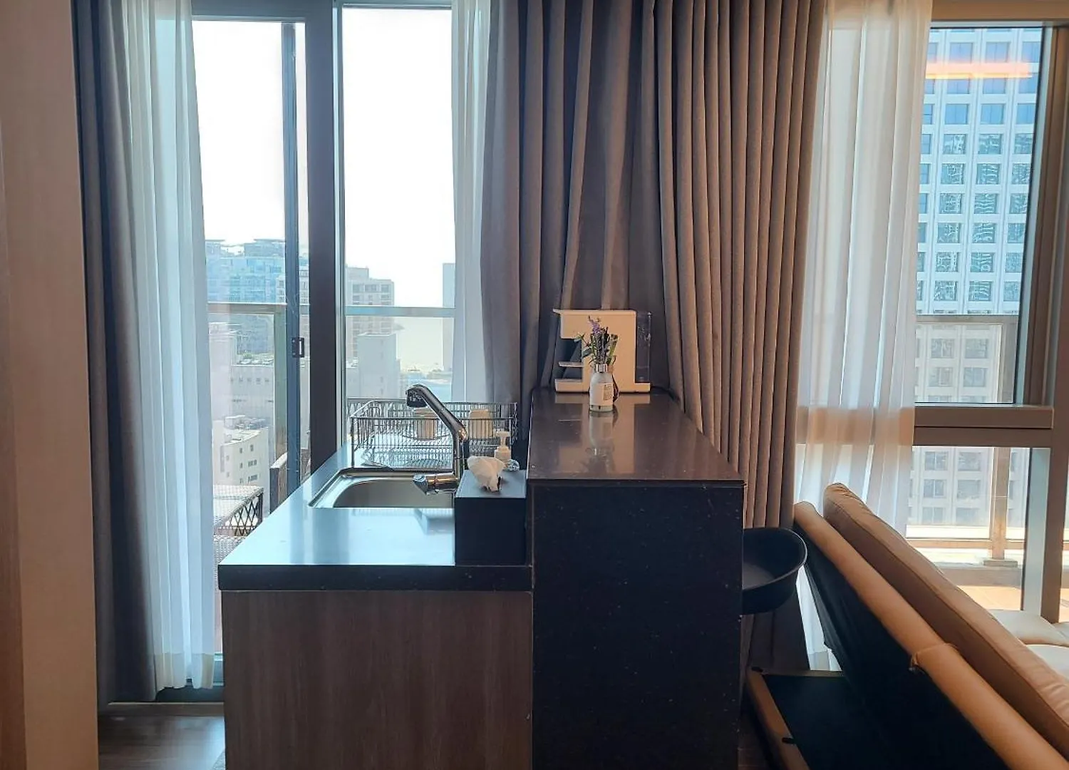 Elbon The Stay X Bona Travel Busan Hotel