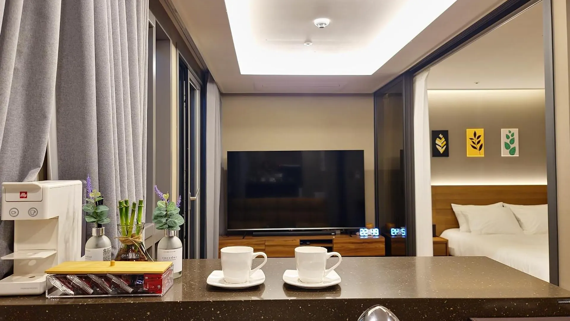 Elbon The Stay X Bona Travel Busan 4*,